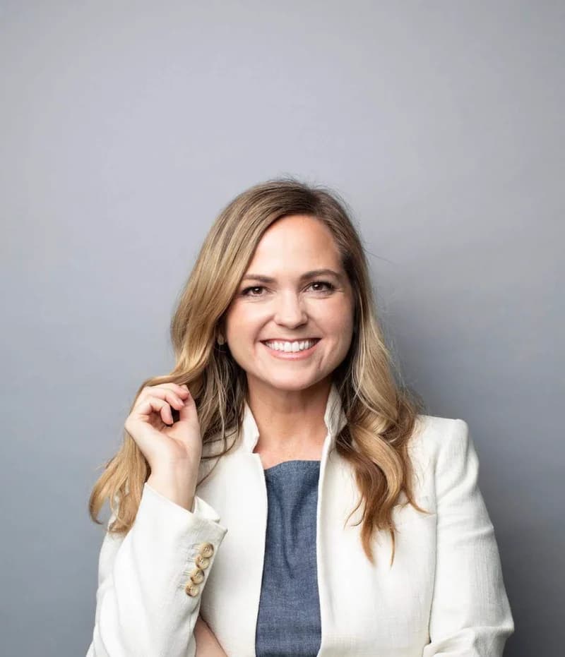 Dr. Jana Rundle
